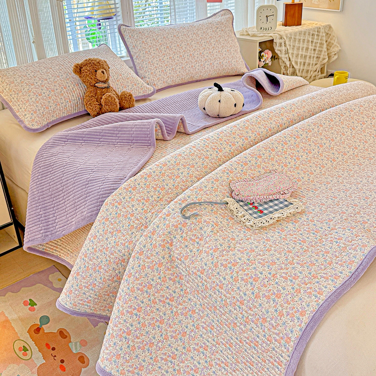 91家纺网 家纺一手货源 找家纺 恒尚居 2026新款纯棉牛奶绒床盖双面两用夹棉床单床垫-秋冬款 四季通用 初梦【A纯棉-B牛奶绒】