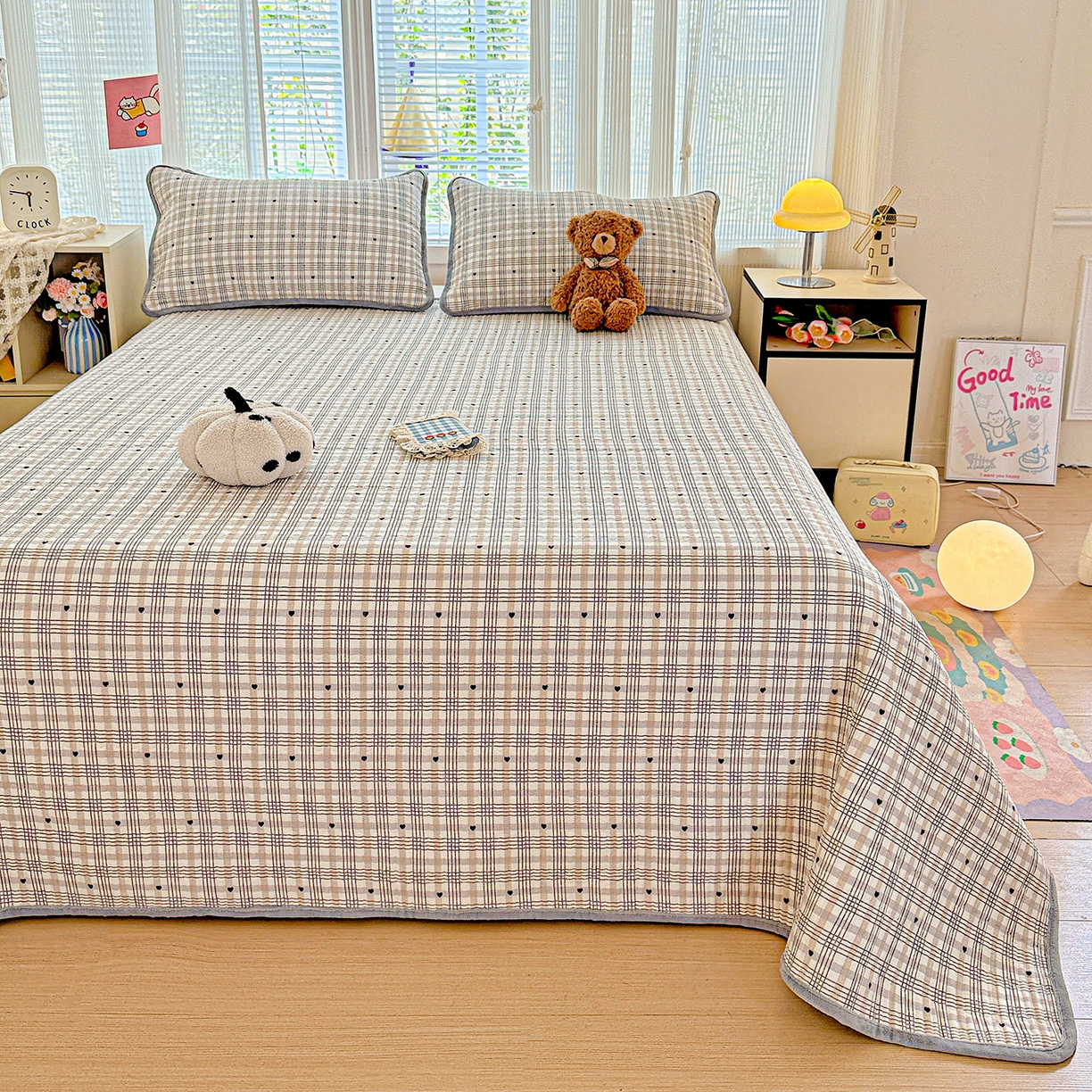 91家纺网 家纺一手货源 找家纺 恒尚居 2026新款纯棉牛奶绒床盖双面两用夹棉床单床垫-秋冬款 四季通用 简格调【A纯棉-B牛奶绒】