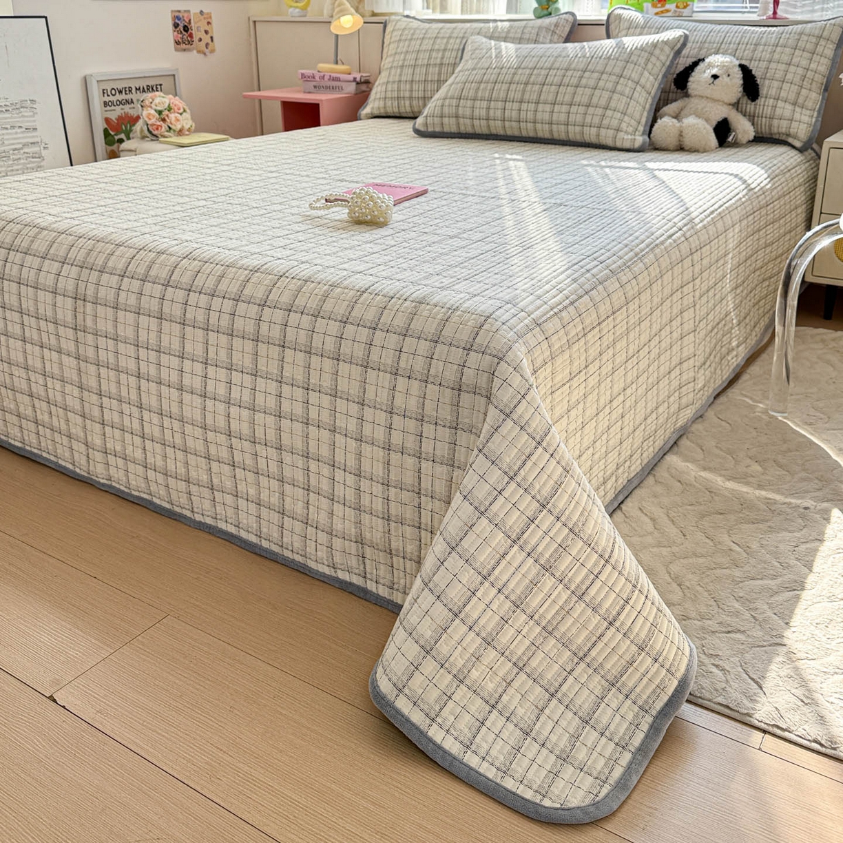 91家纺网 家纺一手货源 找家纺 恒尚居 2026新款纯棉牛奶绒床盖双面两用夹棉床单床垫-秋冬款 四季通用 简约格【A纯棉-B牛奶绒】