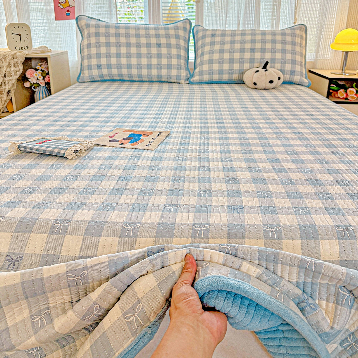 91家纺网 家纺一手货源 找家纺 恒尚居 2026新款纯棉牛奶绒床盖双面两用夹棉床单床垫-秋冬款 四季通用 青春兰【A纯棉-B牛奶绒】