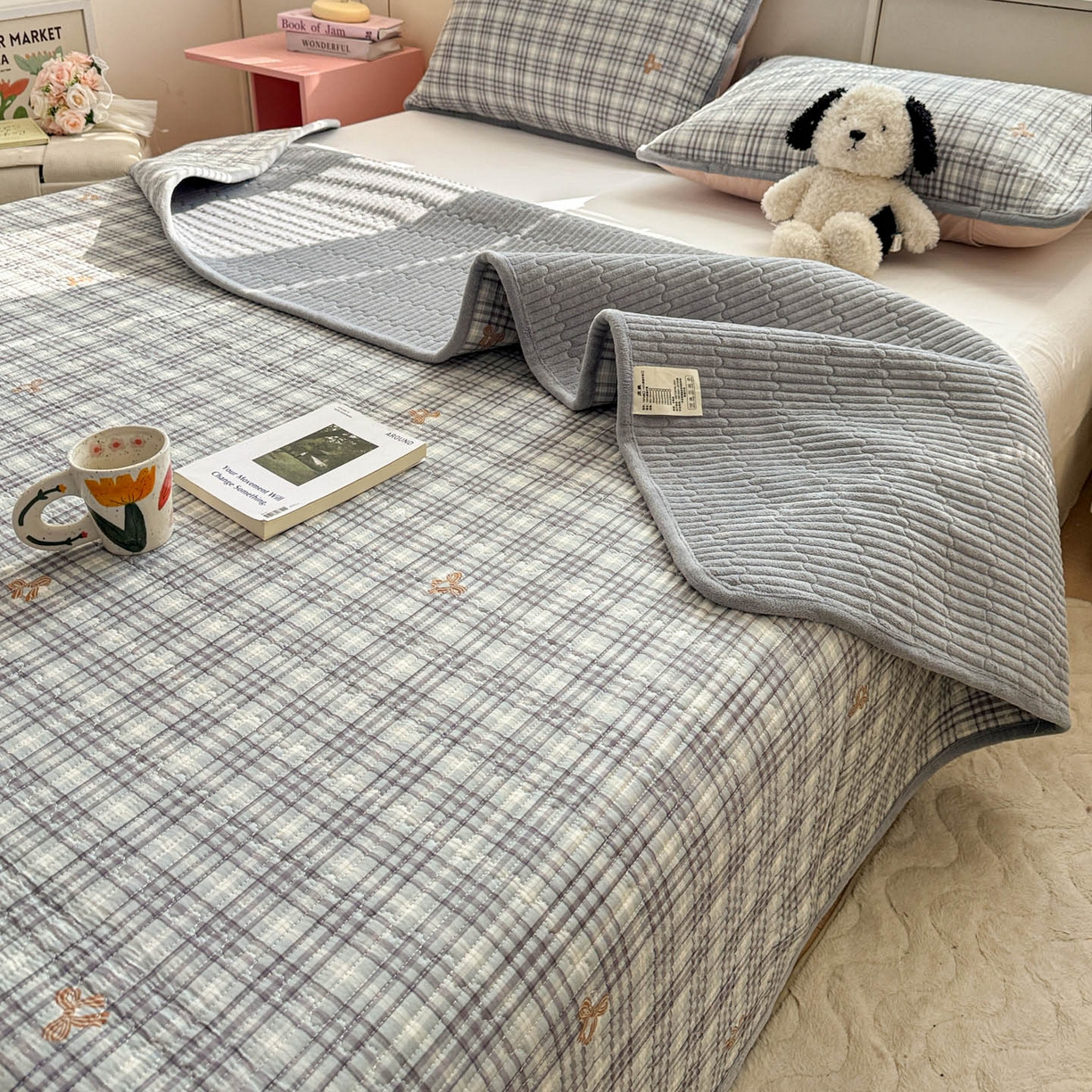 91家纺网 家纺一手货源 找家纺 恒尚居 2026新款纯棉牛奶绒床盖双面两用夹棉床单床垫-秋冬款 四季通用 淑女格-灰【A纯棉-B牛奶绒】