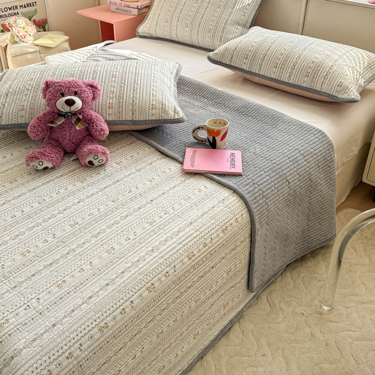 91家纺网 家纺一手货源 找家纺 恒尚居 2026新款纯棉牛奶绒床盖双面两用夹棉床单床垫-秋冬款 四季通用 甜茶学院【A纯棉-B牛奶绒】