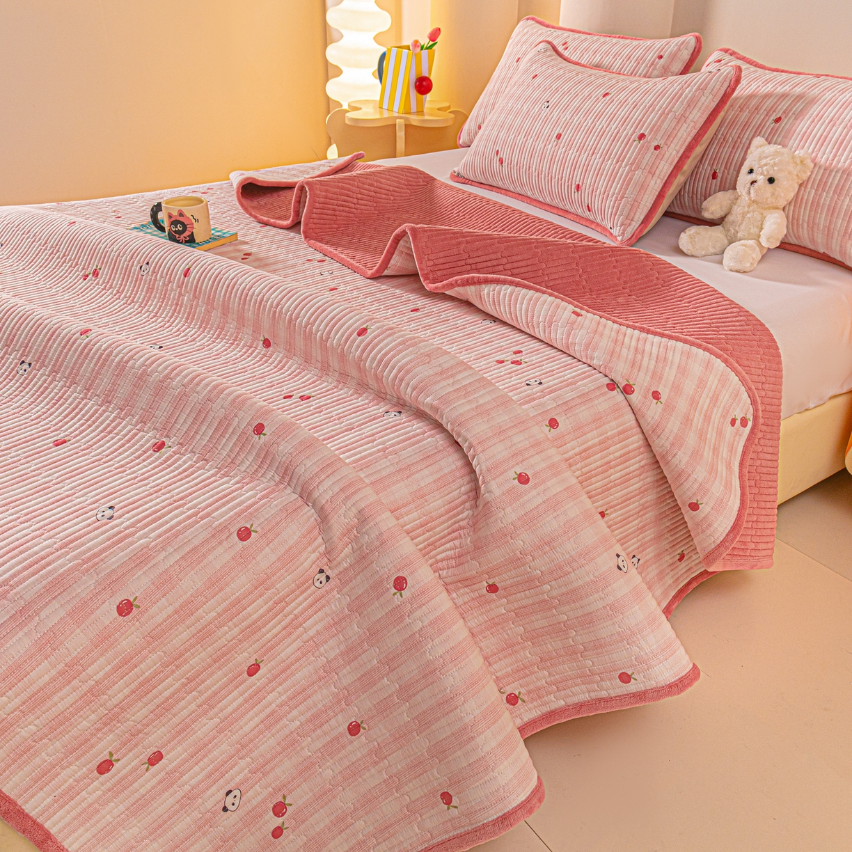 91家纺网 家纺一手货源 找家纺 恒尚居 2026新款纯棉牛奶绒床盖双面两用夹棉床单床垫-秋冬款 四季通用 小欢喜【A纯棉-B牛奶绒】