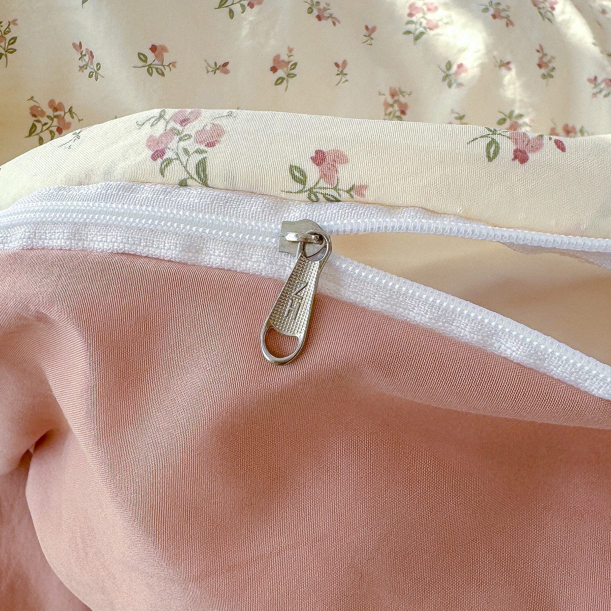 91家纺网 家纺一手货源 找家纺 竹合家纺 2026新款春款A类古法水洗仿棉云感棉小布袋四件套 靜听花开