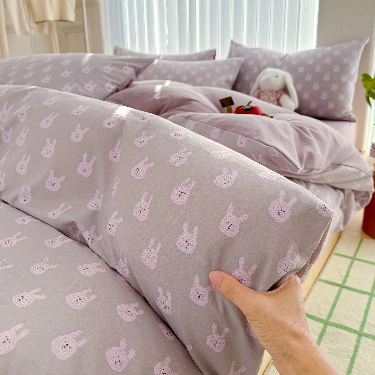 91家纺网 家纺一手货源 找家纺 竹合家纺 2026新款春款A类古法水洗仿棉云感棉小布袋四件套 吉米兔紫