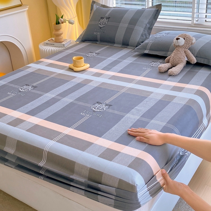 91家纺网 家纺一手货源 找家纺 （总）金丝兔 2025新款植物羊绒磨毛单床笠三件套,巴比伦,草莓物语,呆萌狗,黛菲兔,多米熊,格子熊,花茶,花漾人生,花园兔,皇家绅士,快乐周末,蓝大格,漫语佳人,七色花,青柠薄荷,甜甜爱,心心相印蓝,幸运狗,枝叶诗韵紫,紫葡萄,全城热恋,晚安,午后红茶,长相思