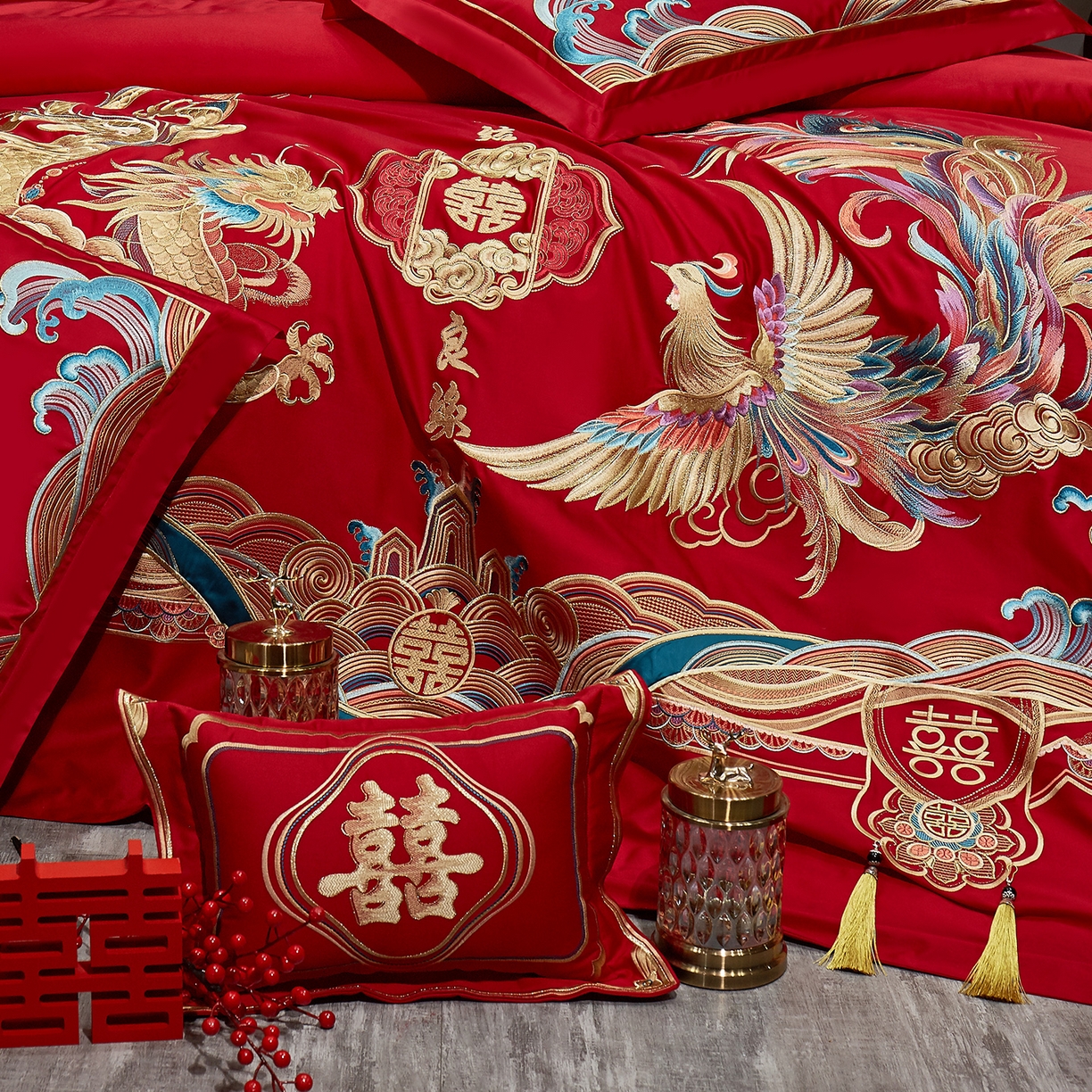 91家纺网 家纺一手货源 找家纺 布乐意 2025新款全棉长绒棉贡缎提花全工艺喷气重工新中式绣花大红婚庆四件套多件套直播 龙凤良缘