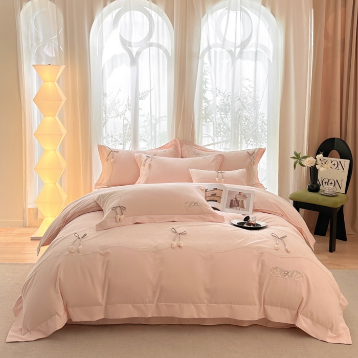 91家纺网 家纺一手货源 找家纺 （总）祺瑞佳家纺 2025新品100%棉全棉加厚磨毛全棉刺绣绣花蕾丝法式四件套-郁金物语（标准券后不得低于298元，大号券后不得低于318元）