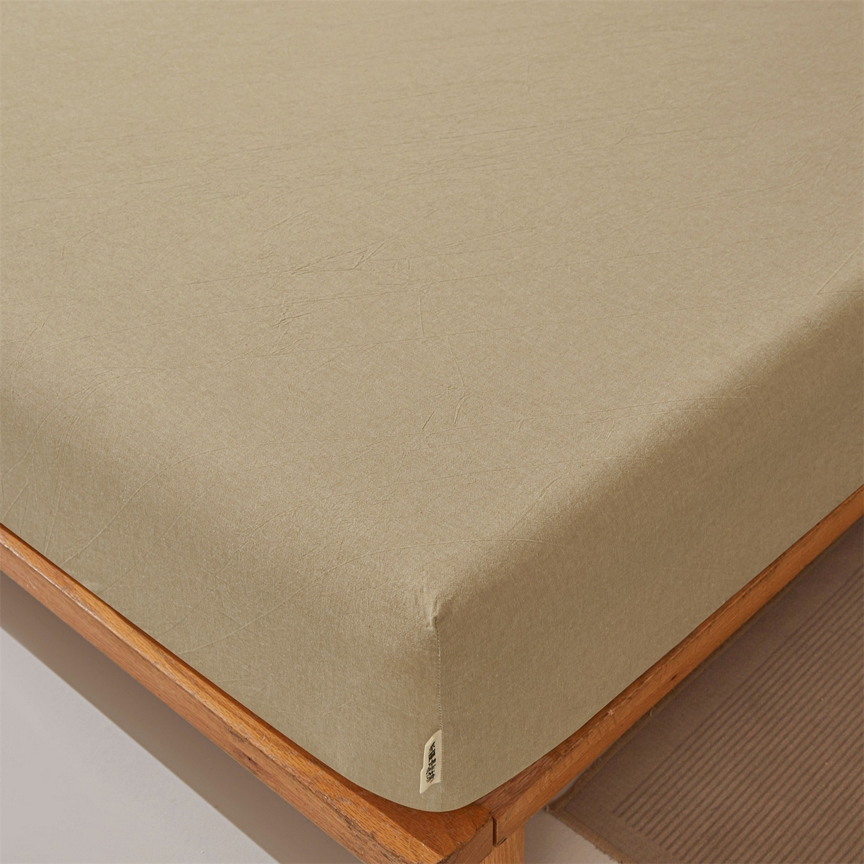 91家纺网 家纺一手货源 找家纺 优眠坊 2026新款全棉色织水洗纯色条格纯棉单层床笠床垫保护套 拾忆-浅咖