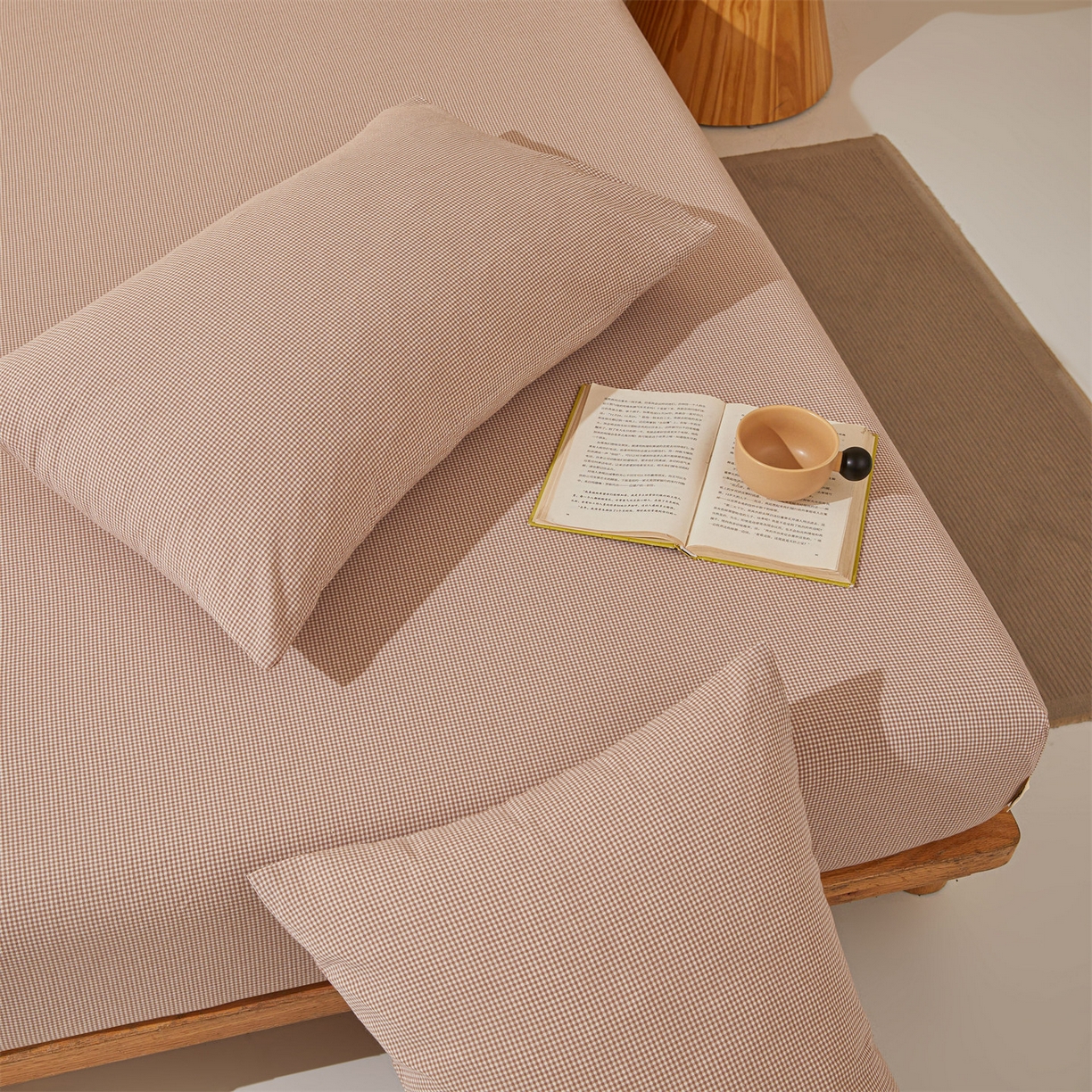 91家纺网 家纺一手货源 找家纺 优眠坊 2026新款全棉色织水洗纯色条格纯棉单层床笠床垫保护套 拾忆-条格粉