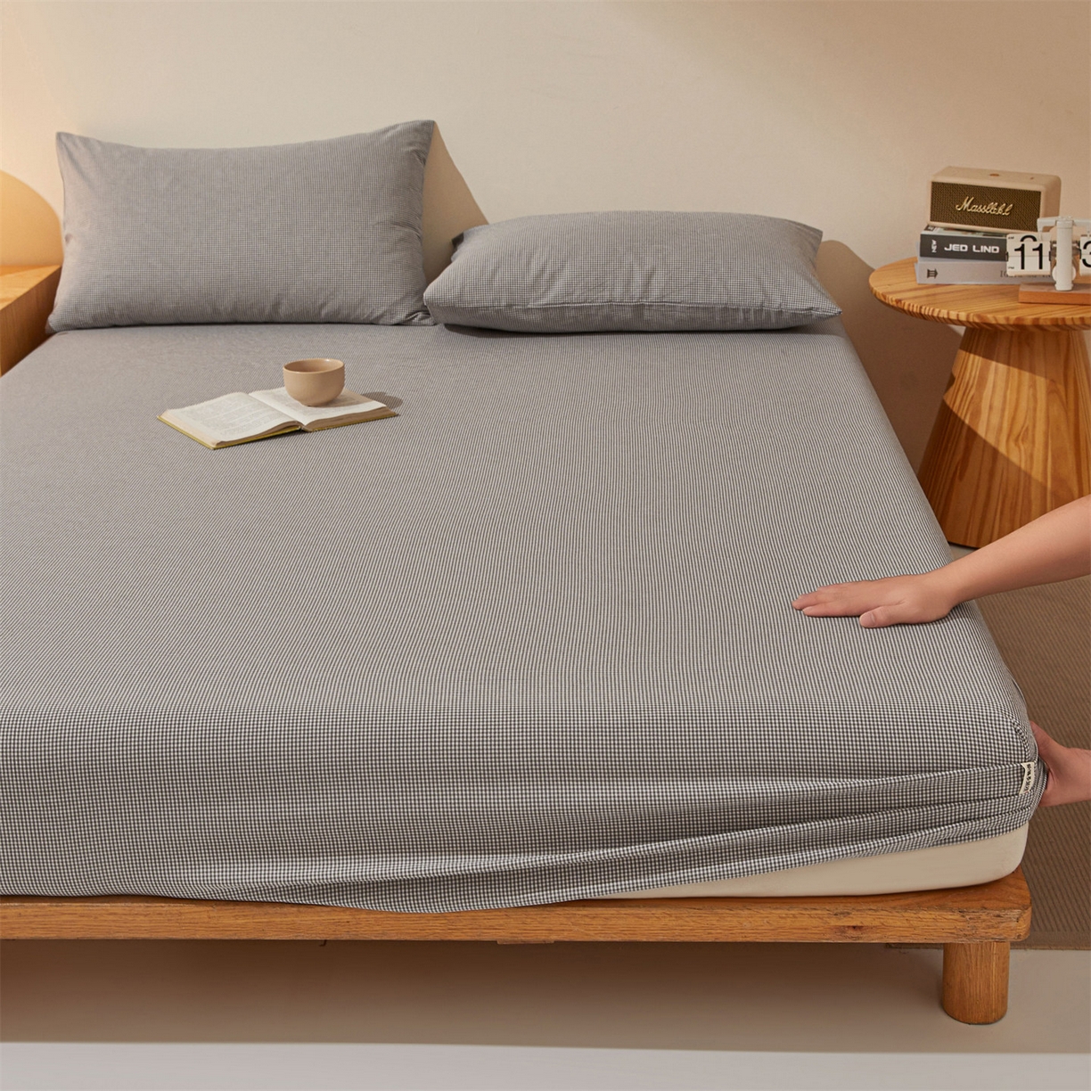 91家纺网 家纺一手货源 找家纺 优眠坊 2026新款全棉色织水洗纯色条格纯棉单层床笠床垫保护套 拾忆-条格黑