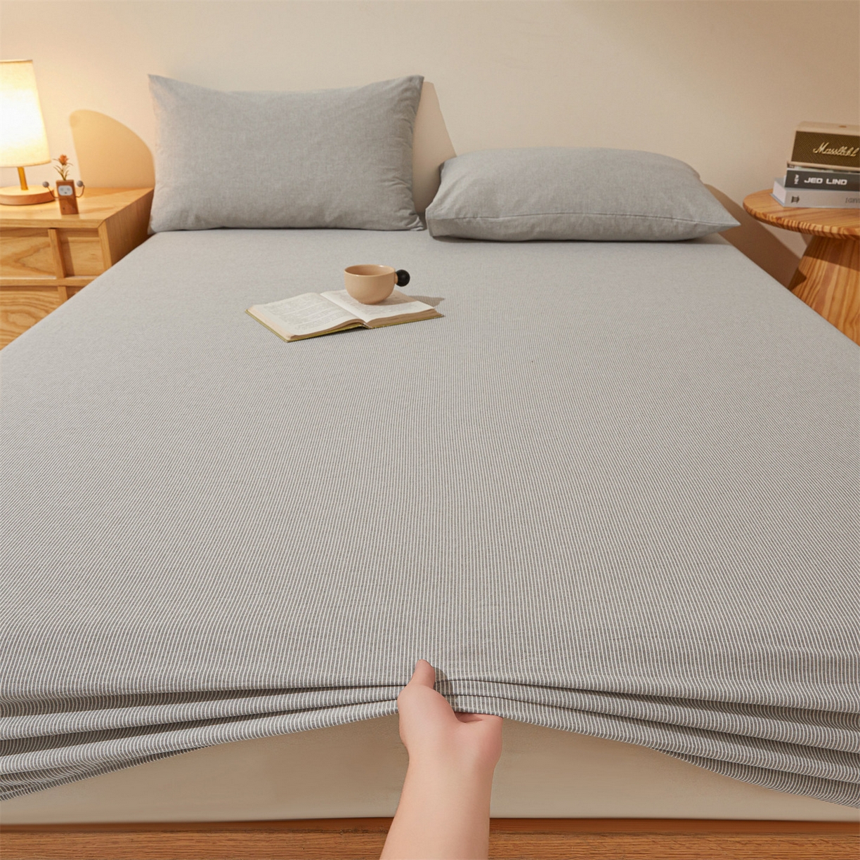 91家纺网 家纺一手货源 找家纺 优眠坊 2026新款全棉色织水洗纯色条格纯棉单层床笠床垫保护套 拾忆-条纹灰