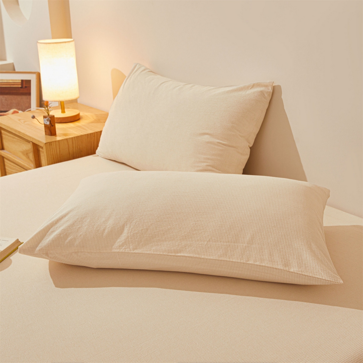 91家纺网 家纺一手货源 找家纺 优眠坊 2026新款全棉色织水洗纯色条格纯棉单层床笠床垫保护套 拾忆-条纹卡其