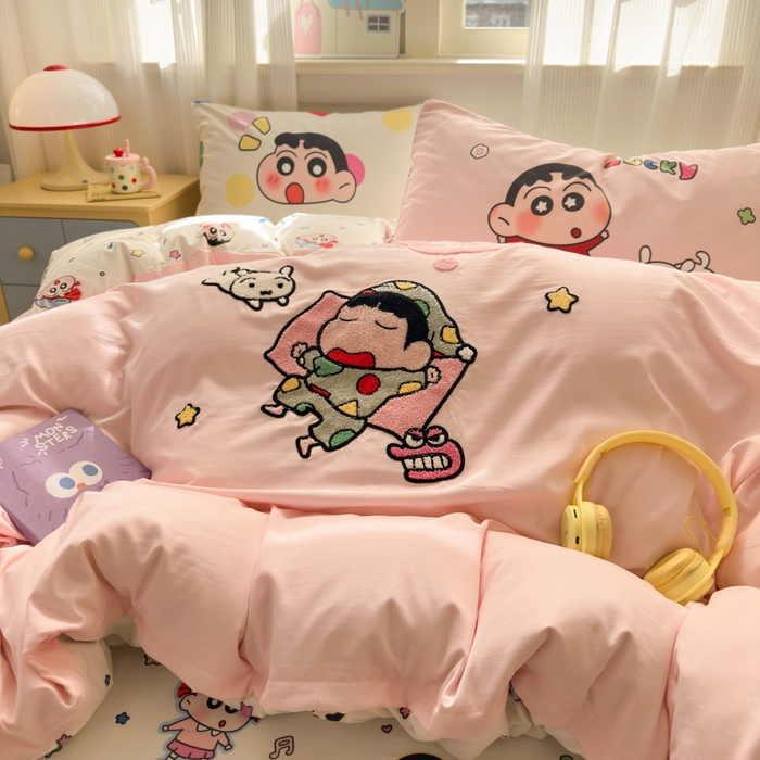 91家纺网 家纺一手货源 找家纺 （总）三元色 2025新款云朵棉毛巾绣小新系列四件套