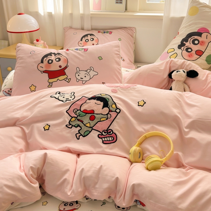 91家纺网 家纺一手货源 找家纺 （总）三元色 2025新款云朵棉毛巾绣小新系列四件套