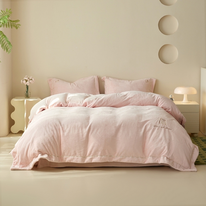 91家纺网 家纺一手货源 找家纺 佑先生 2025新款高克重加厚仿兔毛绒四件套 兔毛绒加厚四件套-桃夭粉