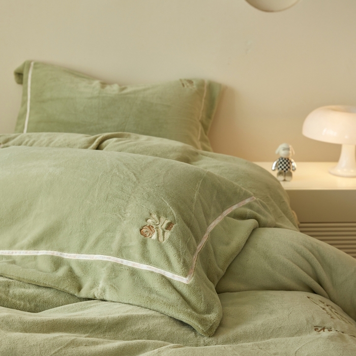 91家纺网 家纺一手货源 找家纺 佑先生 2025新款高克重加厚仿兔毛绒四件套 兔毛绒加厚四件套-苍霞绿