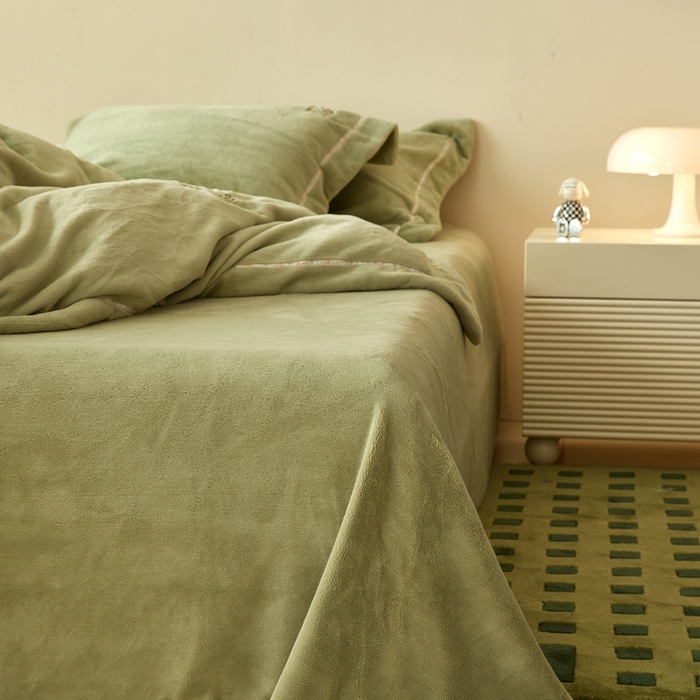 91家纺网 家纺一手货源 找家纺 佑先生 2025新款高克重加厚仿兔毛绒四件套 兔毛绒加厚四件套-苍霞绿