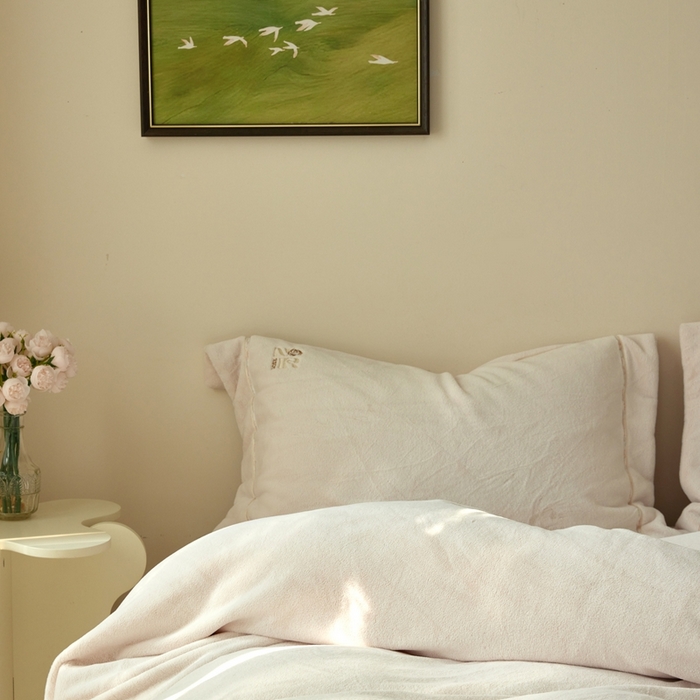 91家纺网 家纺一手货源 找家纺 佑先生 2025新款高克重加厚仿兔毛绒四件套 兔毛绒加厚四件套-皎玉白