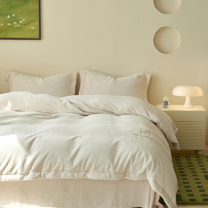 91家纺网 家纺一手货源 找家纺 佑先生 2025新款高克重加厚仿兔毛绒四件套 兔毛绒加厚四件套-皎玉白