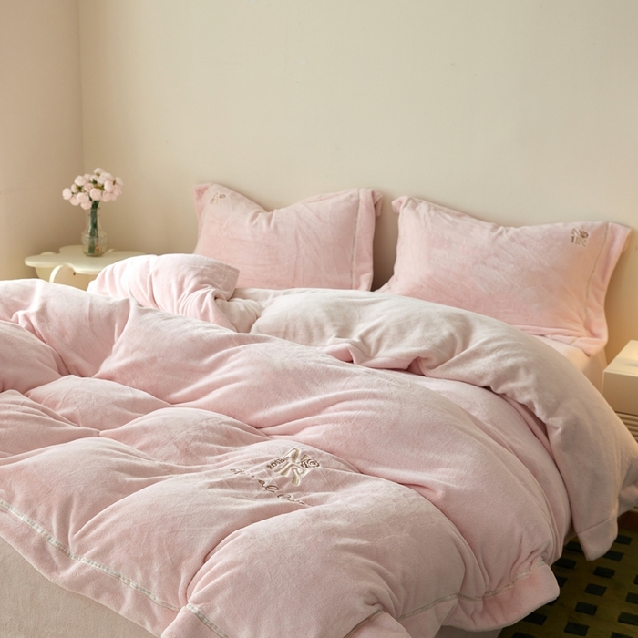 91家纺网 家纺一手货源 找家纺 佑先生 2025新款高克重加厚仿兔毛绒四件套 兔毛绒加厚四件套-桃夭粉