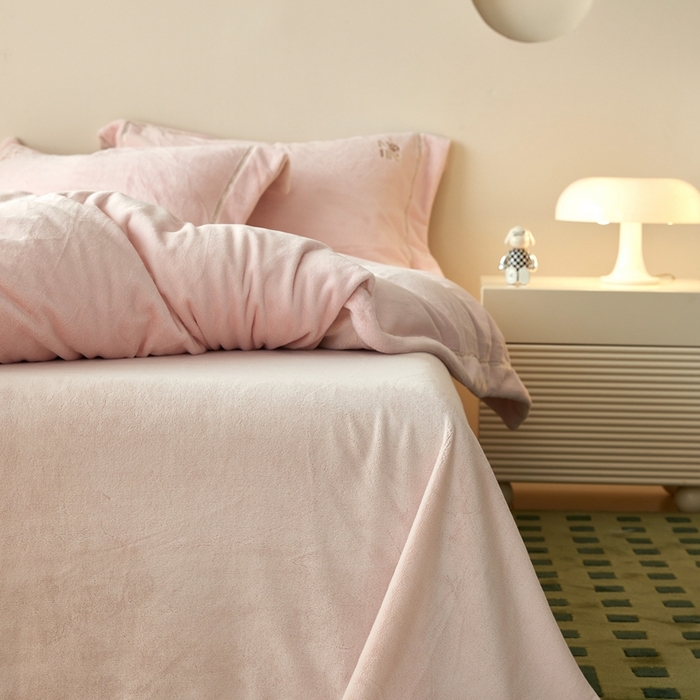 91家纺网 家纺一手货源 找家纺 佑先生 2025新款高克重加厚仿兔毛绒四件套 兔毛绒加厚四件套-桃夭粉