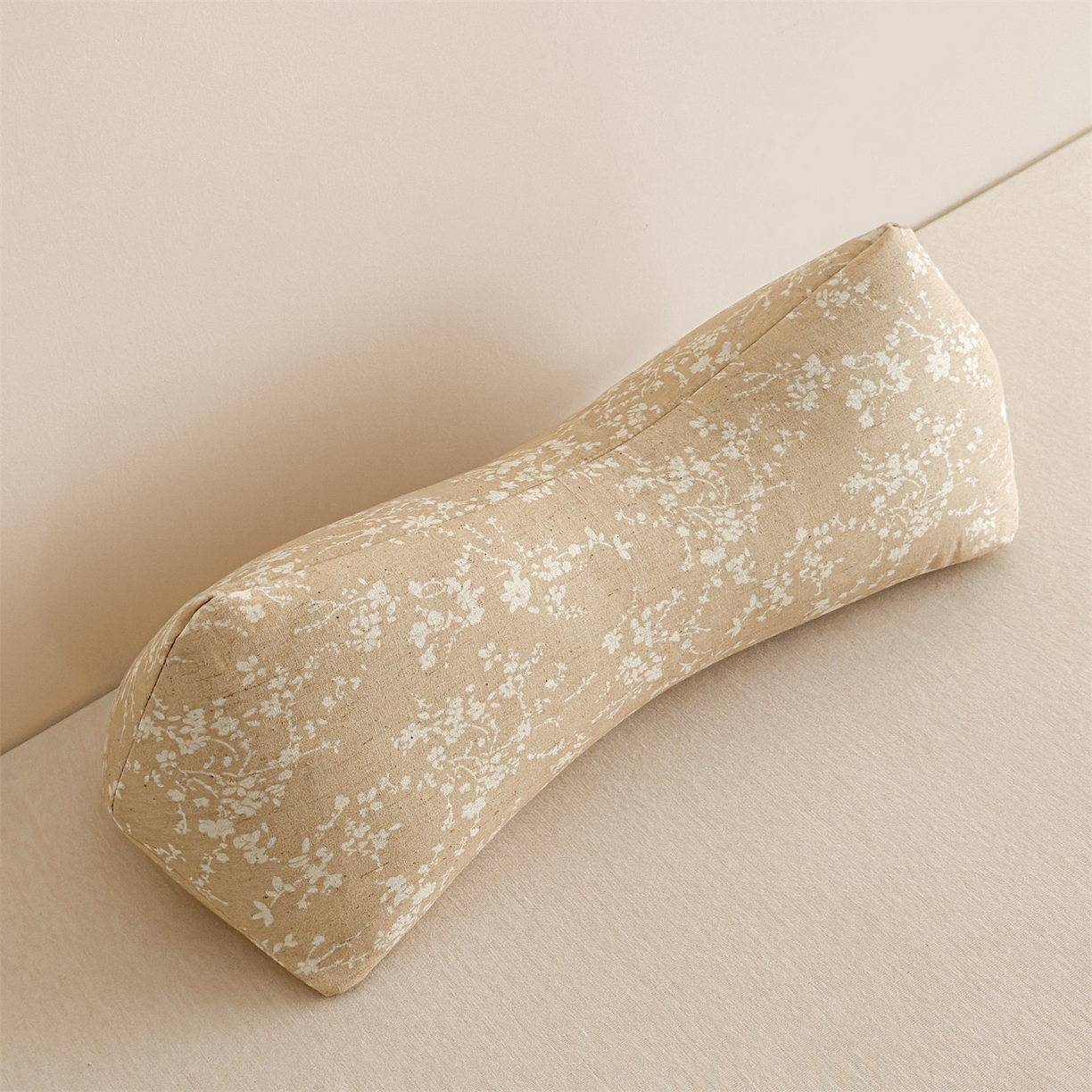 91家纺网 家纺一手货源 找家纺 （总）麦肯锡 2025新款棉麻三角荞麦枕