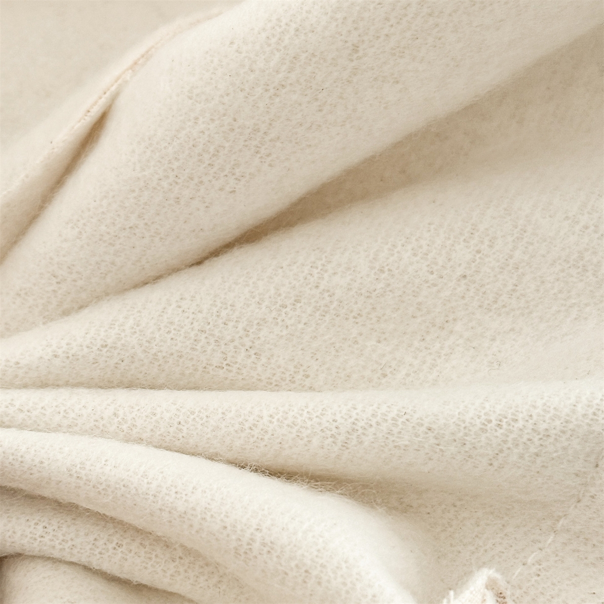 91家纺网 家纺一手货源 找家纺 麦肯锡 2025新款棉麻三角荞麦枕 半夏浅蓝