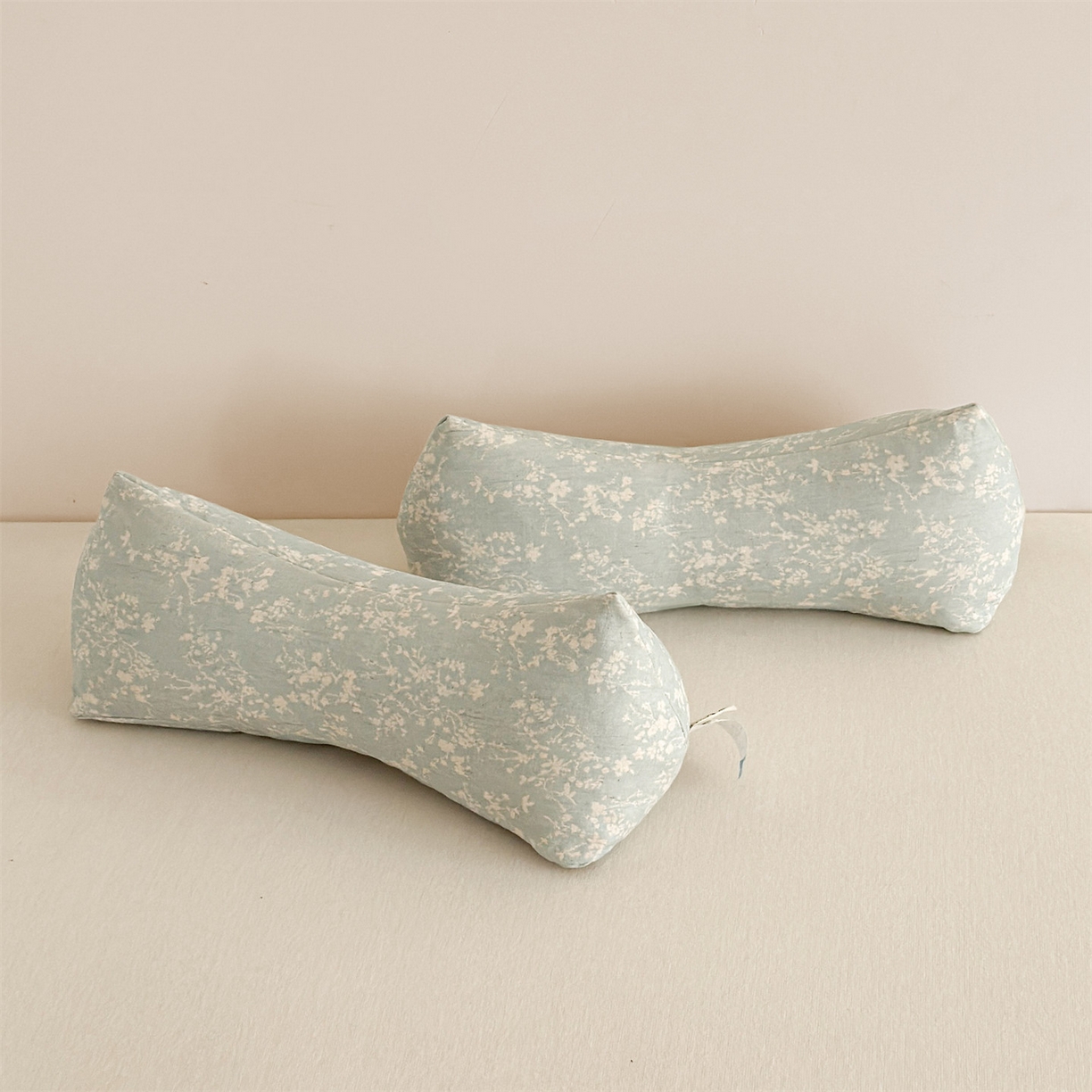 91家纺网 家纺一手货源 找家纺 麦肯锡 2025新款棉麻三角荞麦枕 半夏浅蓝