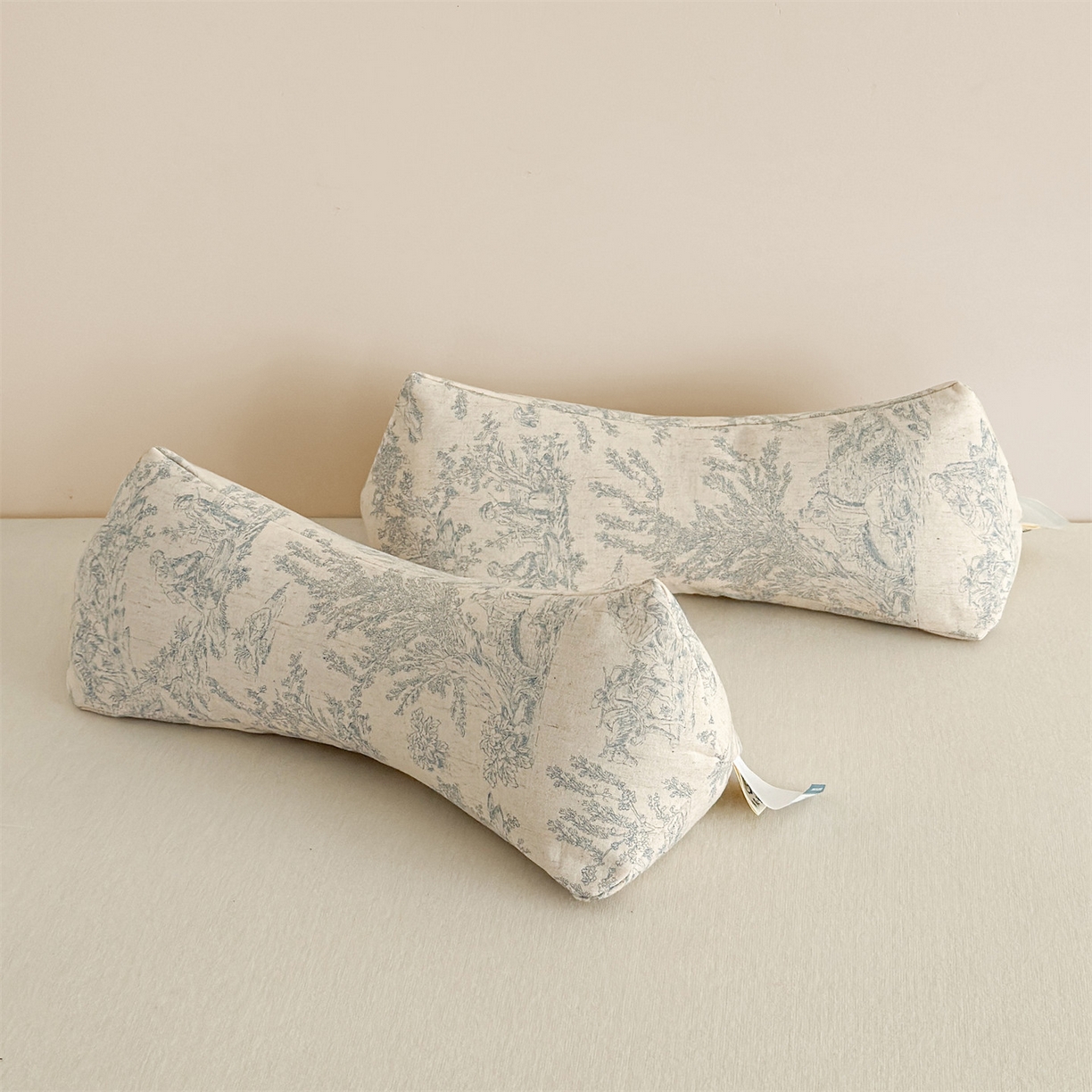 91家纺网 家纺一手货源 找家纺 麦肯锡 2025新款棉麻三角荞麦枕 梦想庄园蓝