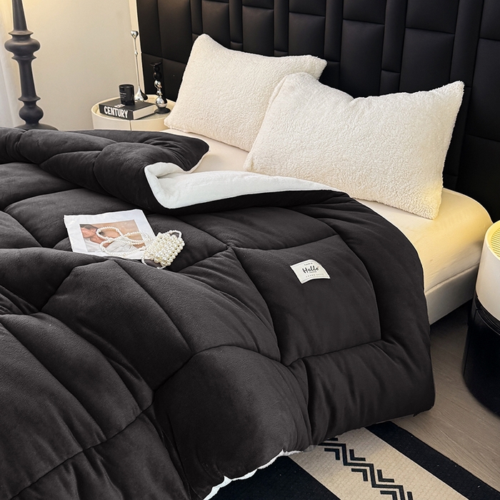 91家纺网 家纺一手货源 找家纺 天瑜家纺 2026新款180克牛奶绒羊羔绒冬被外贸被子电商跨境冬被被子被芯 深灰白