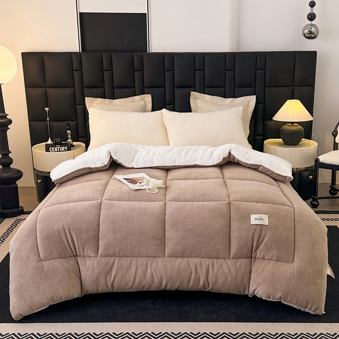 91家纺网 家纺一手货源 找家纺 天瑜家纺 2026新款180克牛奶绒羊羔绒冬被外贸被子电商跨境冬被被子被芯 浅驼白