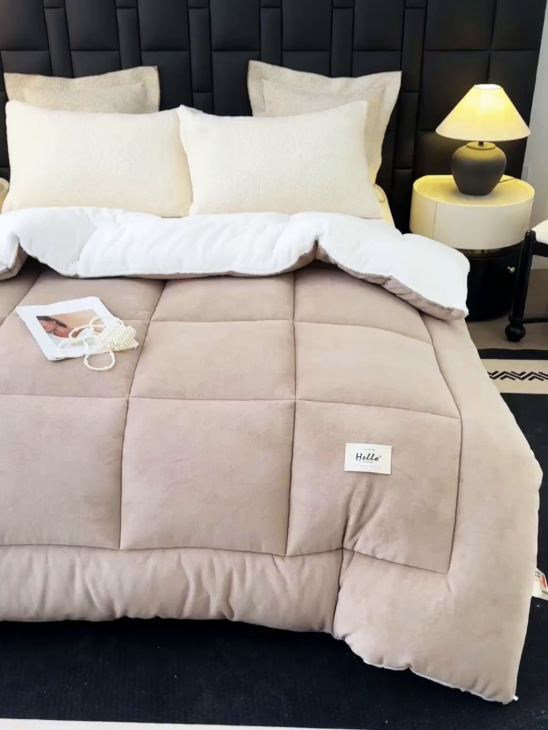 91家纺网 家纺一手货源 找家纺 天瑜家纺 2026新款180克牛奶绒羊羔绒冬被外贸被子电商跨境冬被被子被芯 浅驼白