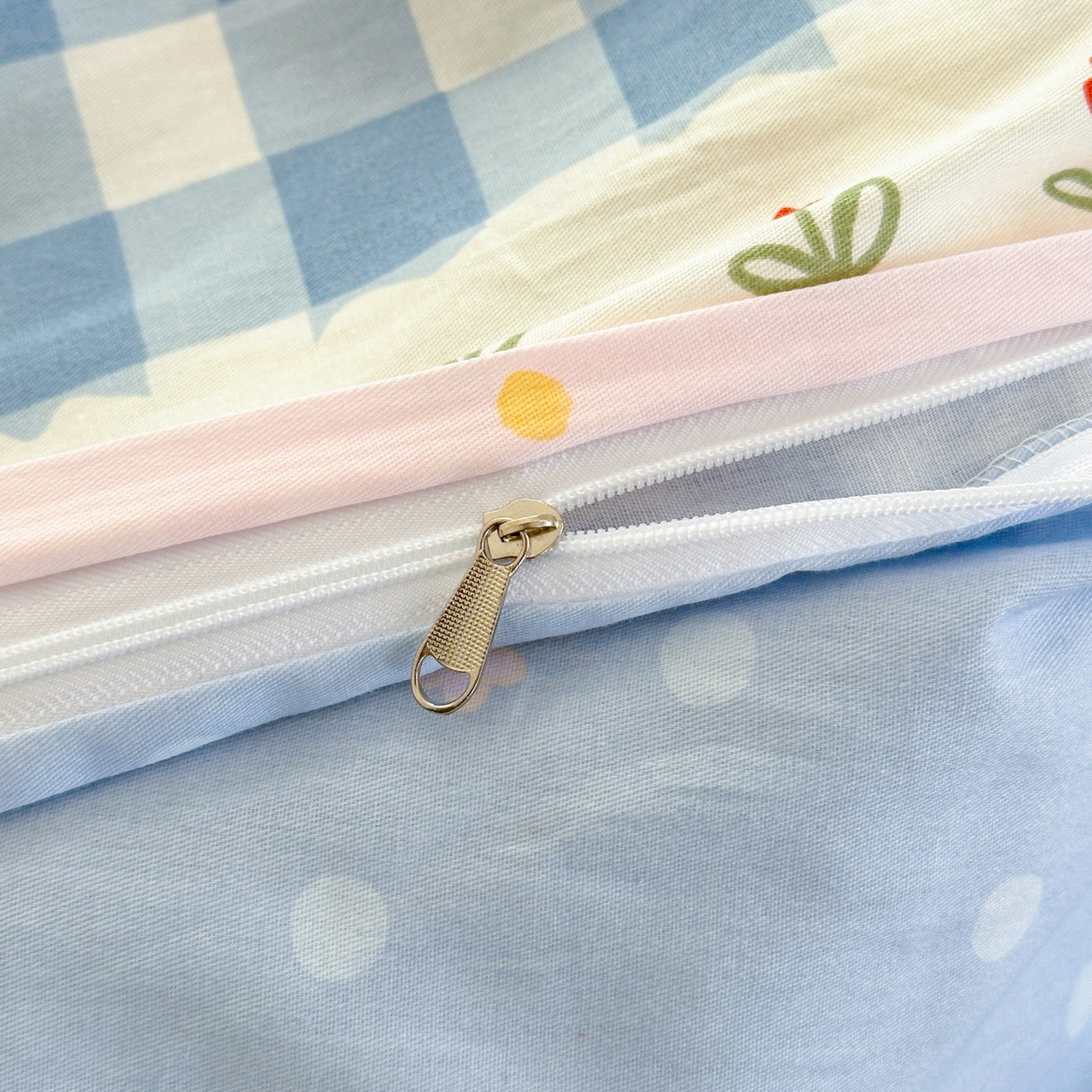 91家纺网 家纺一手货源 找家纺 清雅福 2025新款全棉柔软印花系列单被套 彩虹小镇