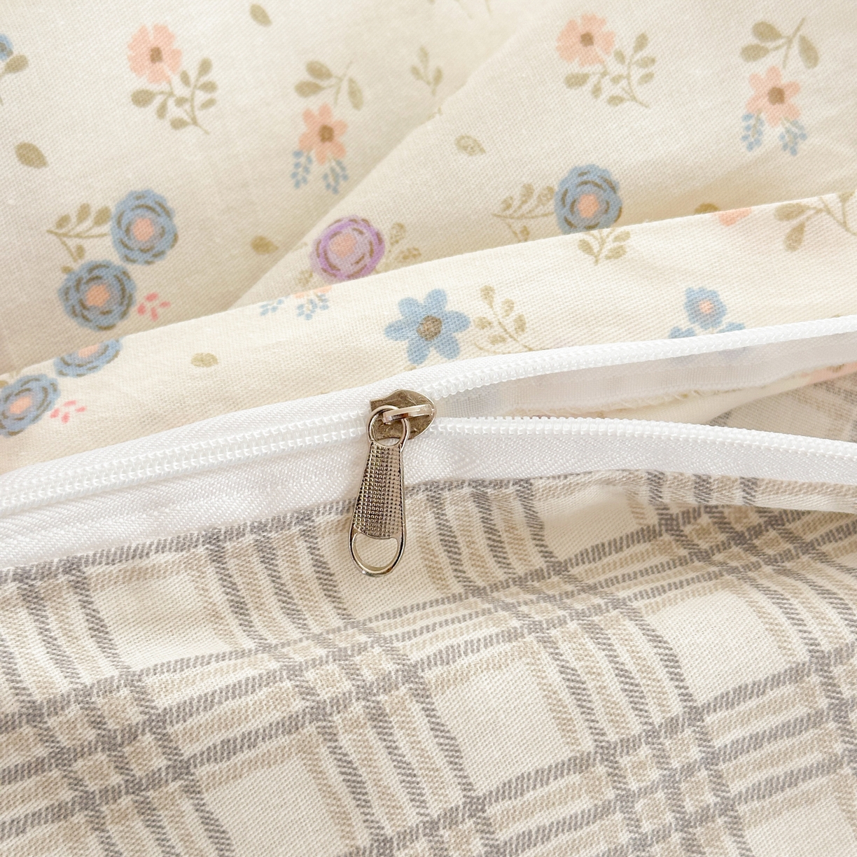 91家纺网 家纺一手货源 找家纺 清雅福 2025新款全棉柔软印花系列单被套 碎花兔熊