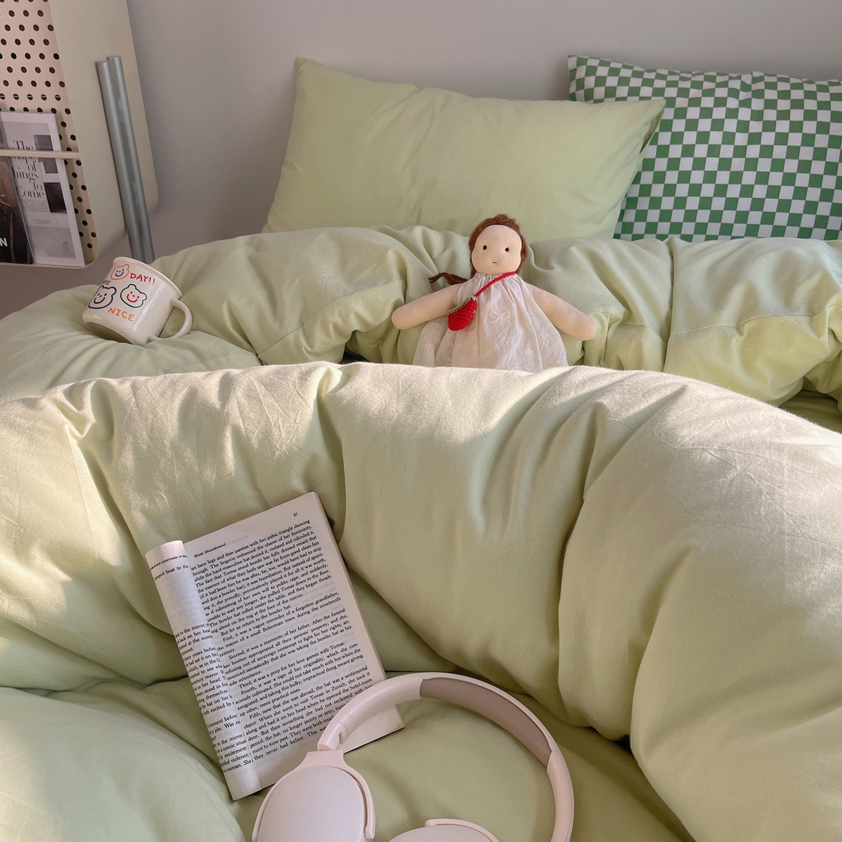 91家纺网 家纺一手货源 找家纺 三朵家纺 2026新款ins风全棉纯色双拼水洗棉四件套极简风系列 流光奶绿