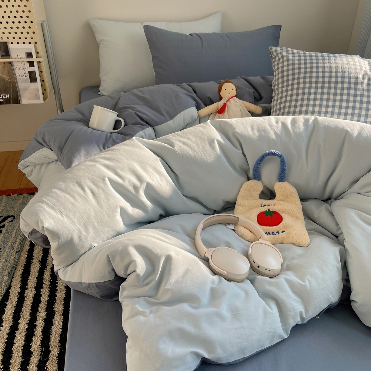 91家纺网 家纺一手货源 找家纺 三朵家纺 2026新款ins风全棉纯色双拼水洗棉四件套极简风系列 蓝韵雾纱