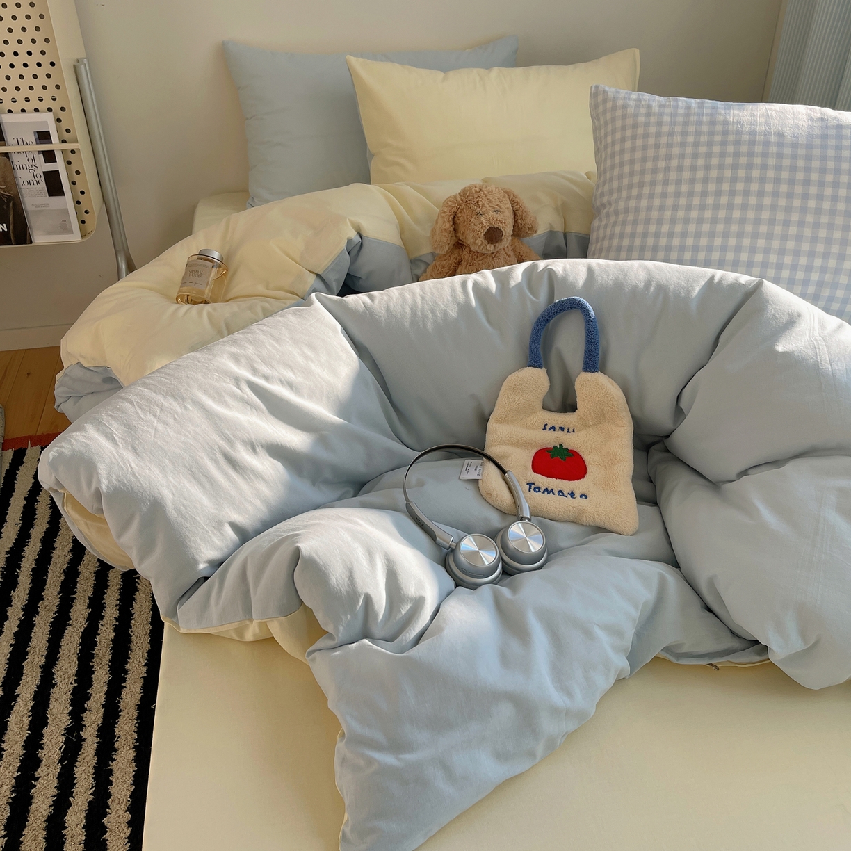 91家纺网 家纺一手货源 找家纺 三朵家纺 2026新款ins风全棉纯色双拼水洗棉四件套极简风系列 浅蓝芝士