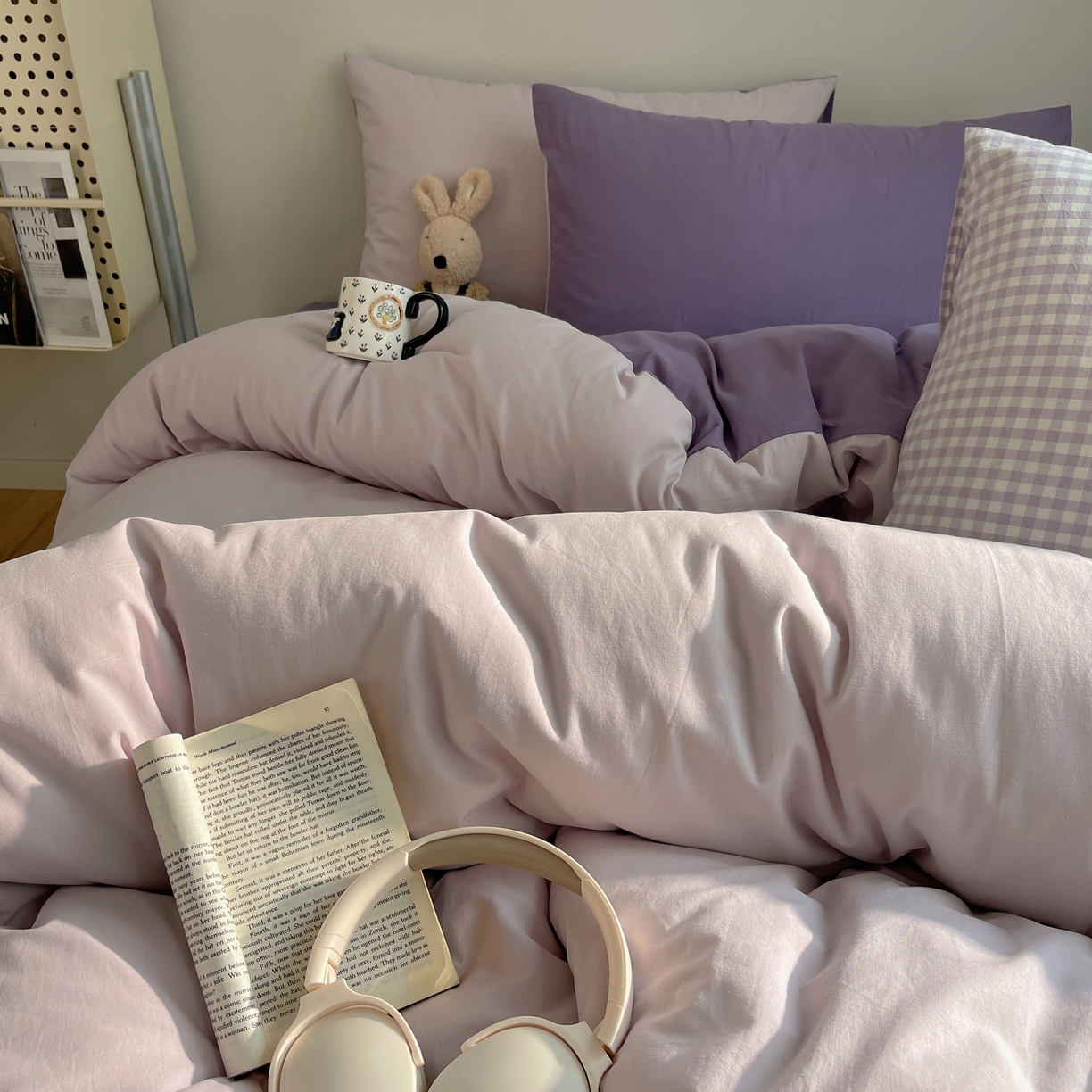 91家纺网 家纺一手货源 找家纺 三朵家纺 2026新款ins风全棉纯色双拼水洗棉四件套极简风系列 香芋奶昔