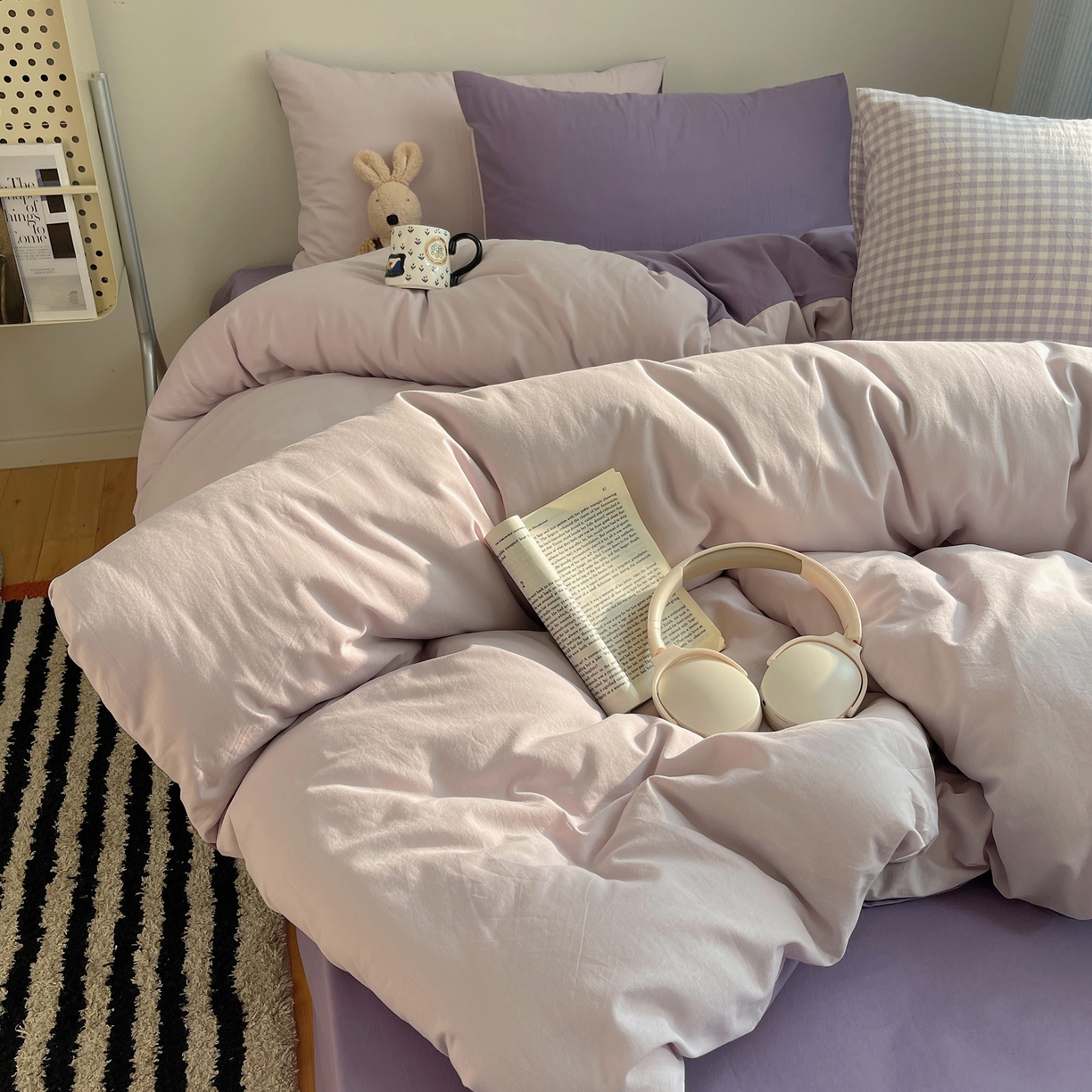 91家纺网 家纺一手货源 找家纺 三朵家纺 2026新款ins风全棉纯色双拼水洗棉四件套极简风系列 香芋奶昔