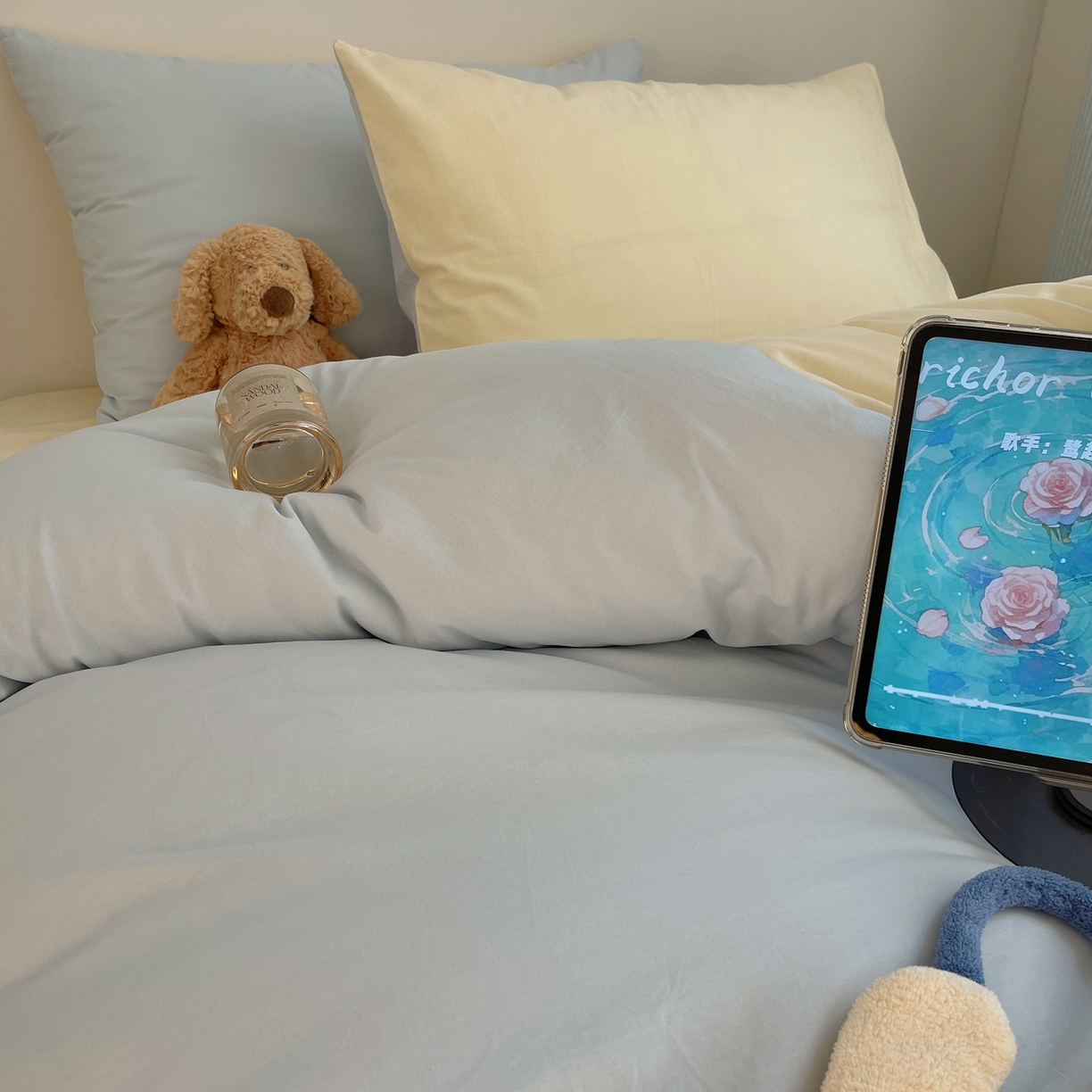 91家纺网 家纺一手货源 找家纺 三朵家纺 2026新款ins风全棉纯色双拼水洗棉四件套极简风系列 浅蓝芝士