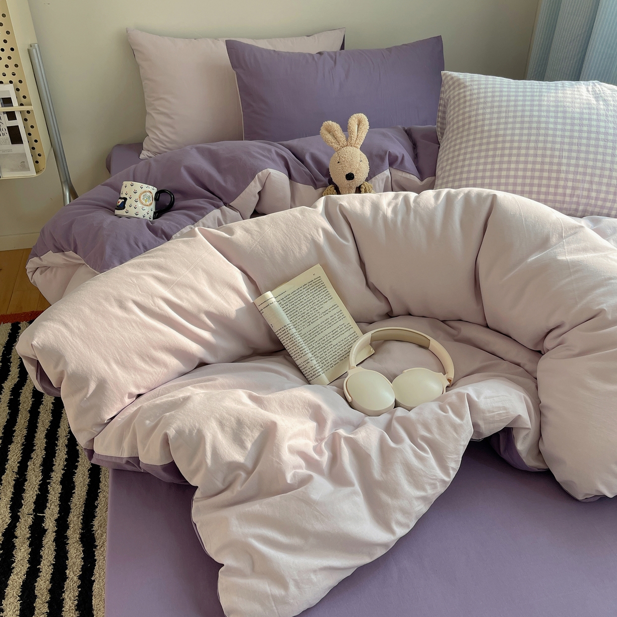 91家纺网 家纺一手货源 找家纺 三朵家纺 2026新款ins风全棉纯色双拼水洗棉四件套极简风系列 香芋奶昔