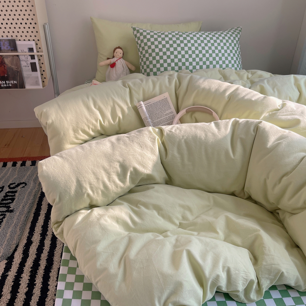 91家纺网 家纺一手货源 找家纺 三朵家纺 2026新款ins风全棉纯色双拼水洗棉四件套极简风系列 流光奶绿
