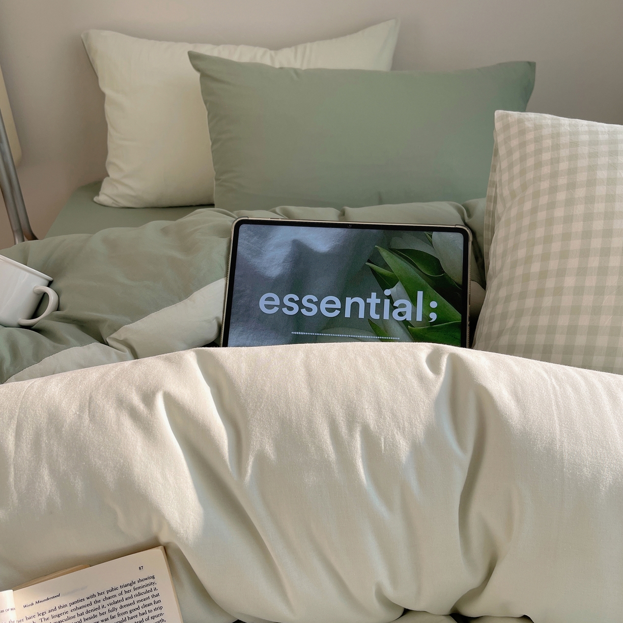 91家纺网 家纺一手货源 找家纺 （总）三朵家纺 2026新款ins风全棉纯色双拼水洗棉四件套极简风系列