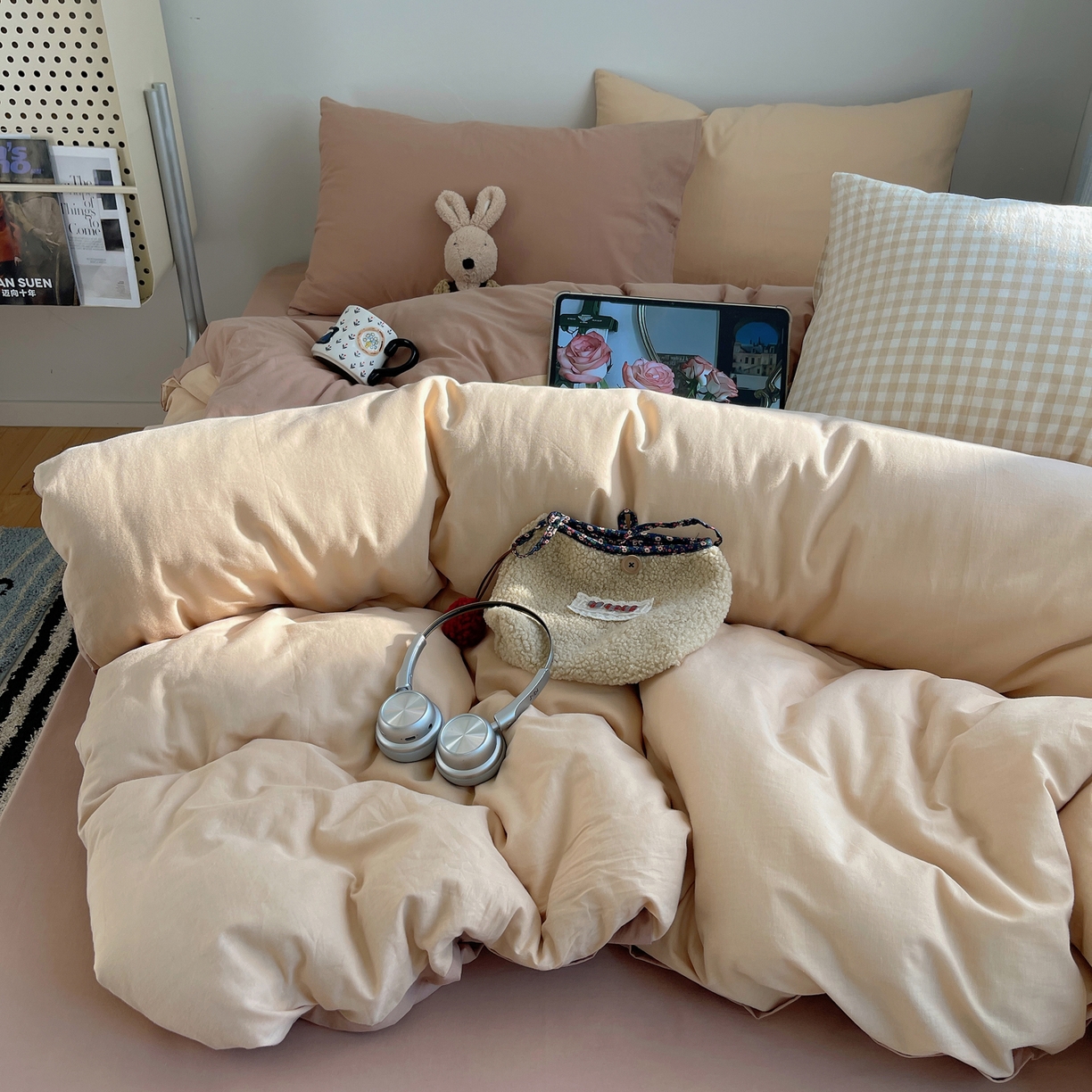 91家纺网 家纺一手货源 找家纺 （总）三朵家纺 2026新款ins风全棉纯色双拼水洗棉四件套极简风系列