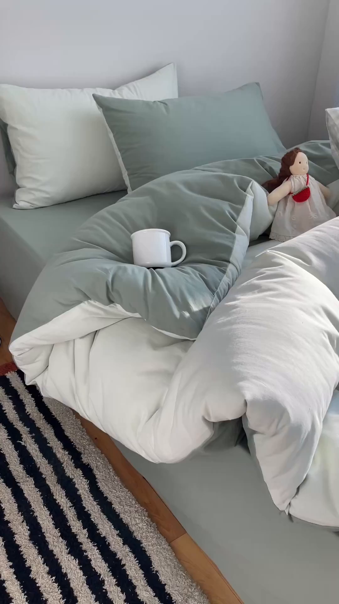 91家纺网 家纺一手货源 找家纺 （总）三朵家纺 2026新款ins风全棉纯色双拼水洗棉四件套极简风系列