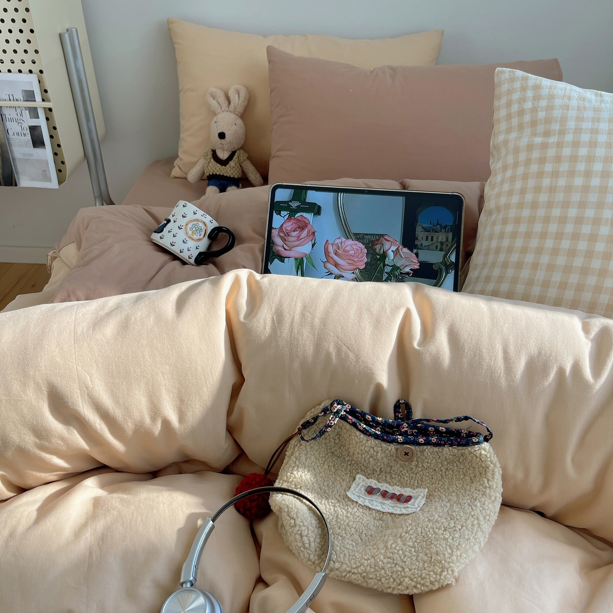 91家纺网 家纺一手货源 找家纺 三朵家纺 2026新款ins风全棉纯色双拼水洗棉四件套极简风系列 云纱可可