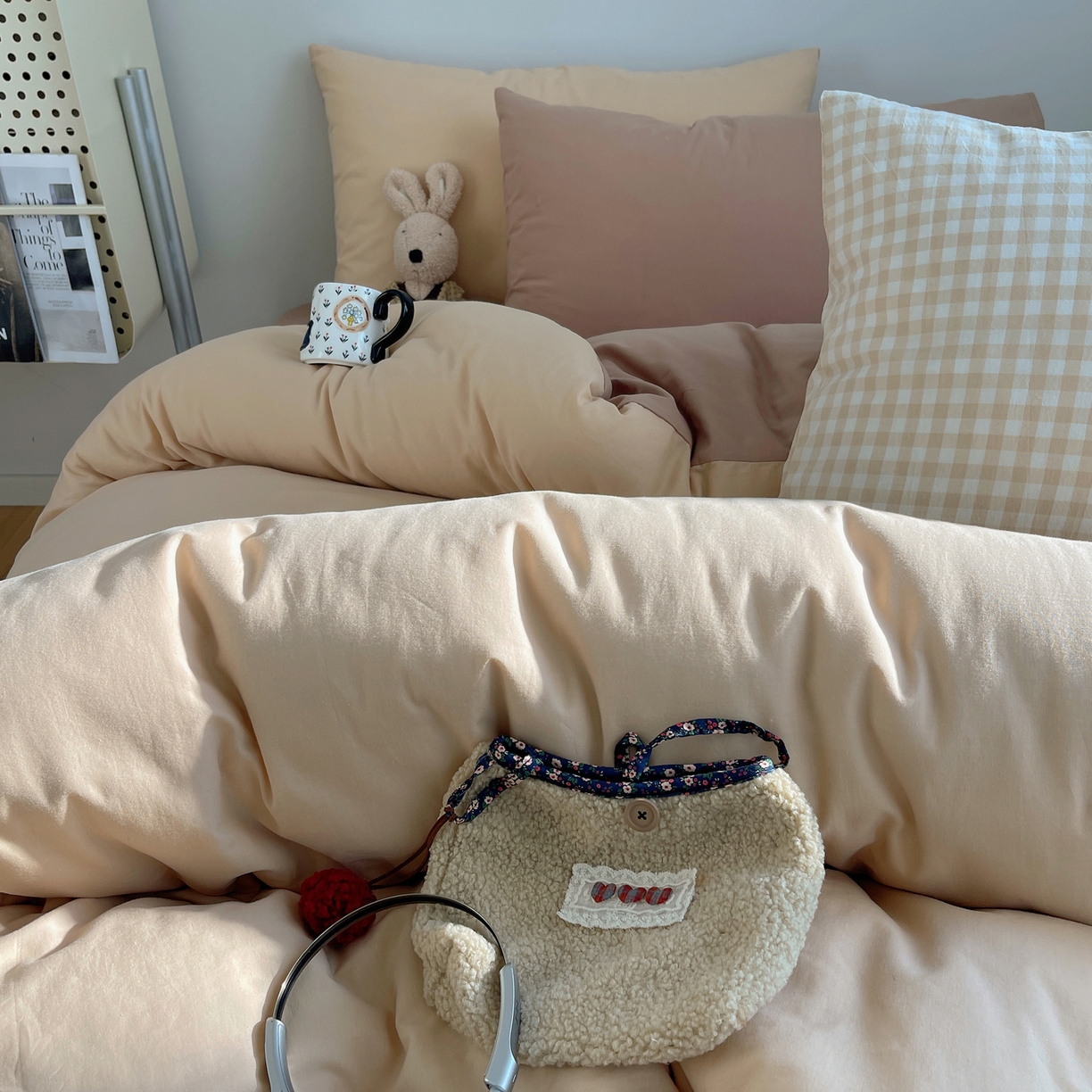 91家纺网 家纺一手货源 找家纺 三朵家纺 2026新款ins风全棉纯色双拼水洗棉四件套极简风系列 云纱可可