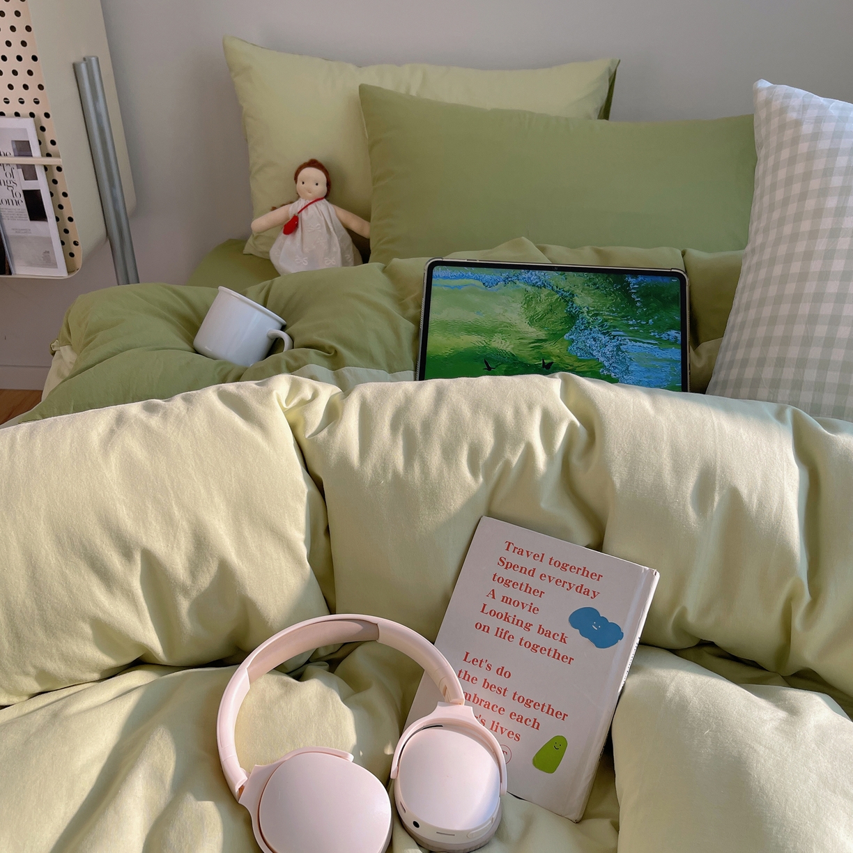 91家纺网 家纺一手货源 找家纺 三朵家纺 2026新款ins风全棉纯色双拼水洗棉四件套极简风系列 抹茶奶黄