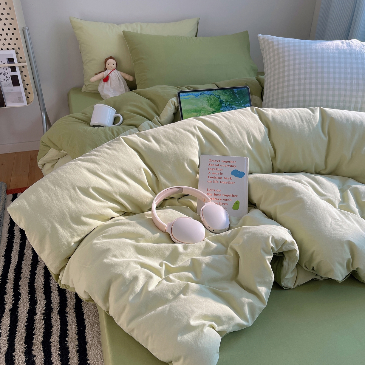 91家纺网 家纺一手货源 找家纺 三朵家纺 2026新款ins风全棉纯色双拼水洗棉四件套极简风系列 抹茶奶黄